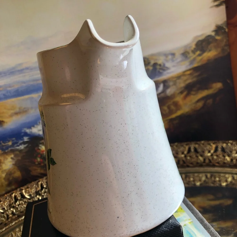 🌿VINTAGE NORITAKE Stoneware Creamer Pitcher with “Mountain Flowers” Design 💚